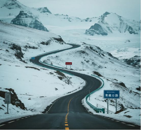 直奔青海催收队跟去懵了:这收不了啊开元棋牌试玩女子花8万买奔驰抵押车(图2) 直奔青海催收队跟去懵了:这收不了啊开元棋牌试玩女子花8万买奔驰抵押车(图2)